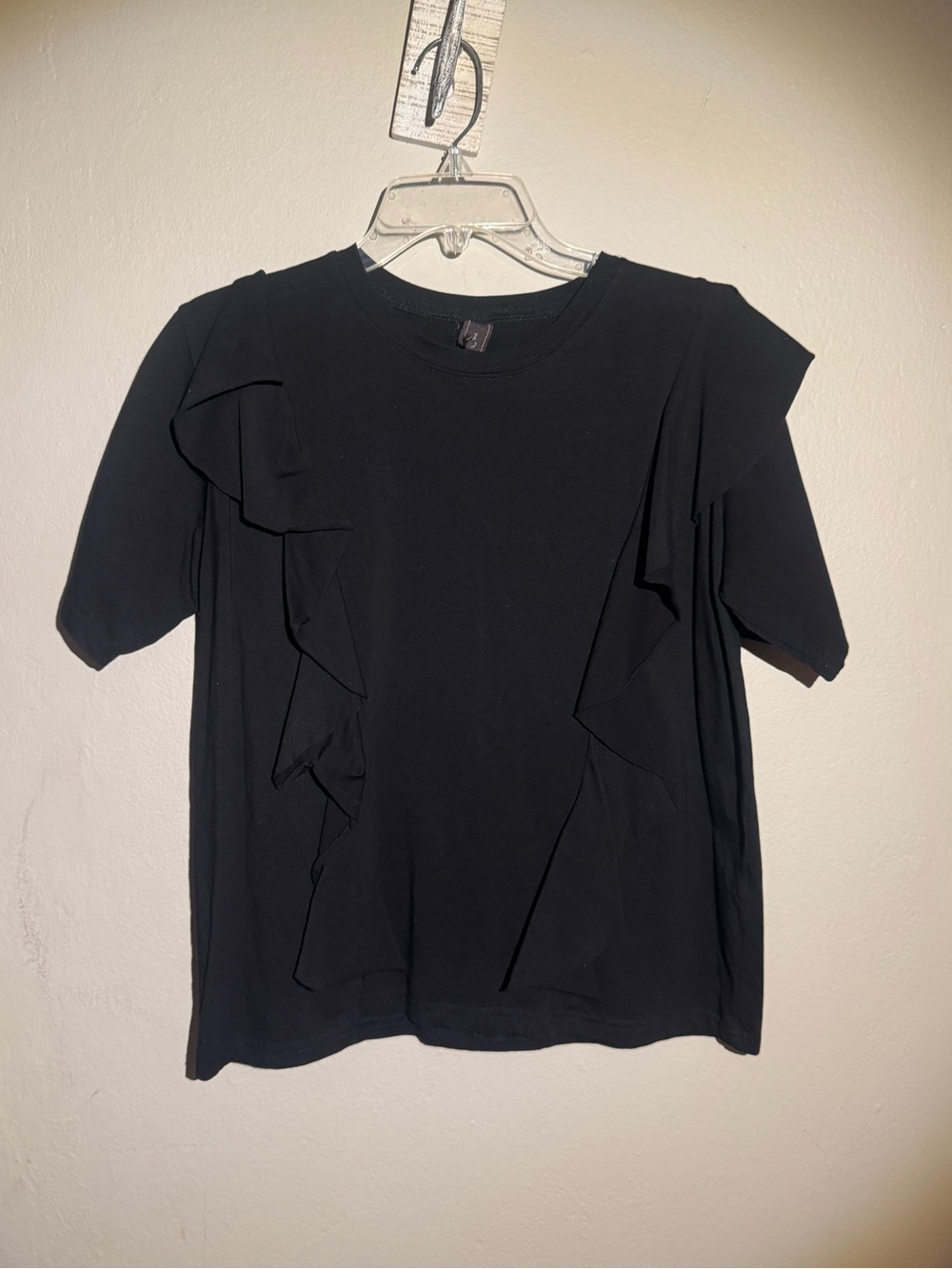 Black Ruffle Short-Sleeve Women's Top - Brand Unspecified